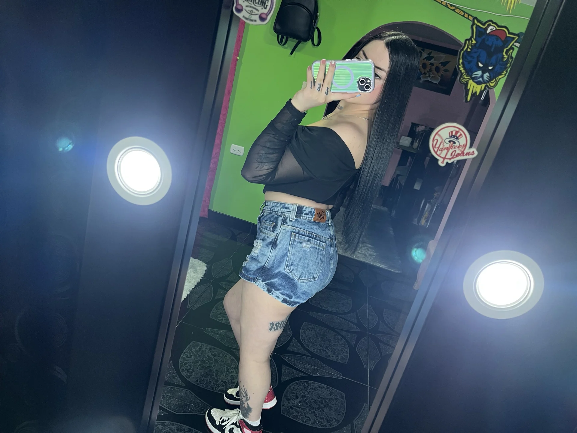 XXX Porn Photo of Nude Emmie_Hot 1