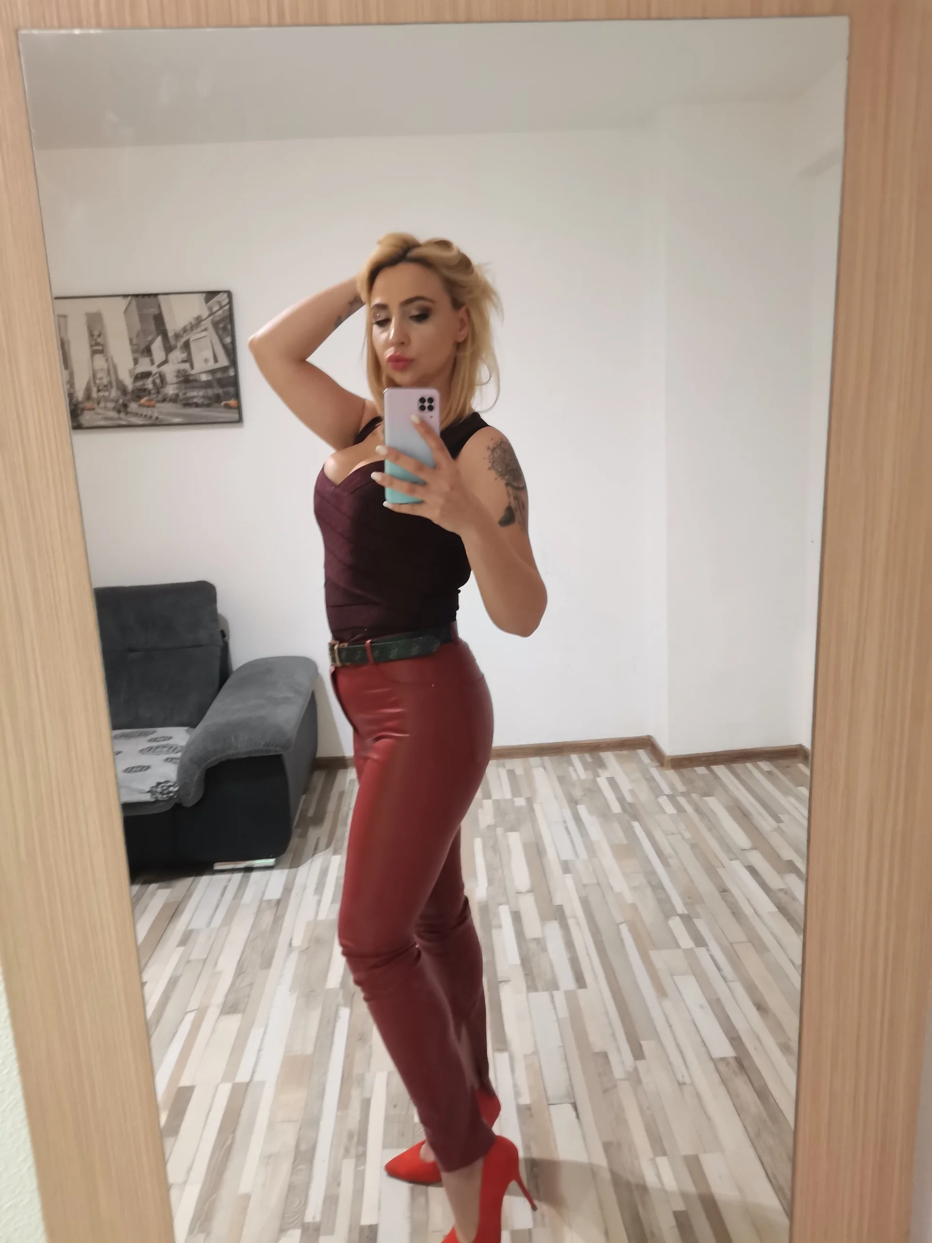 XXX Porn Photo of Nude OliviaSmith 34