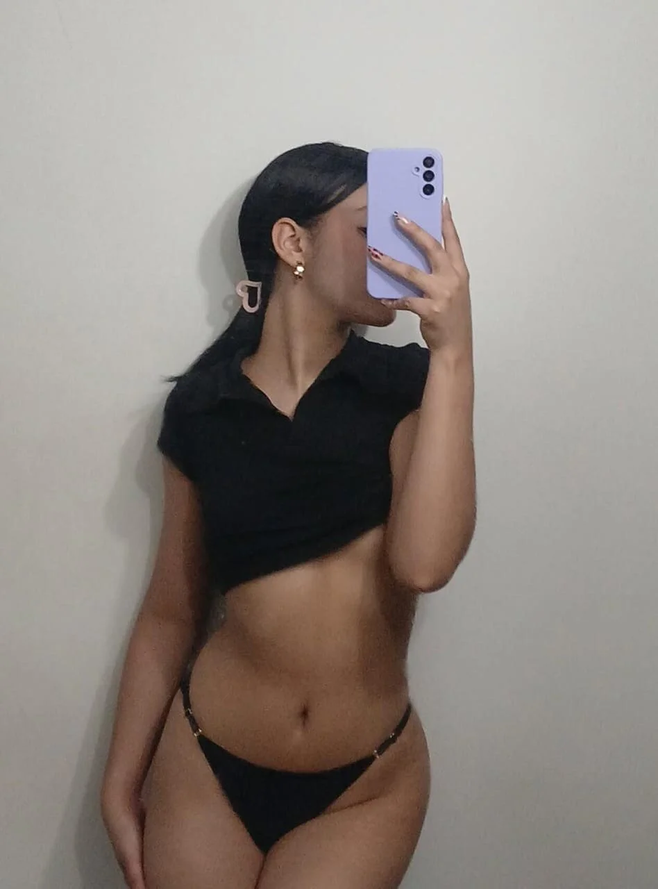 XXX Porn Photo of Nude alicee_foox 3