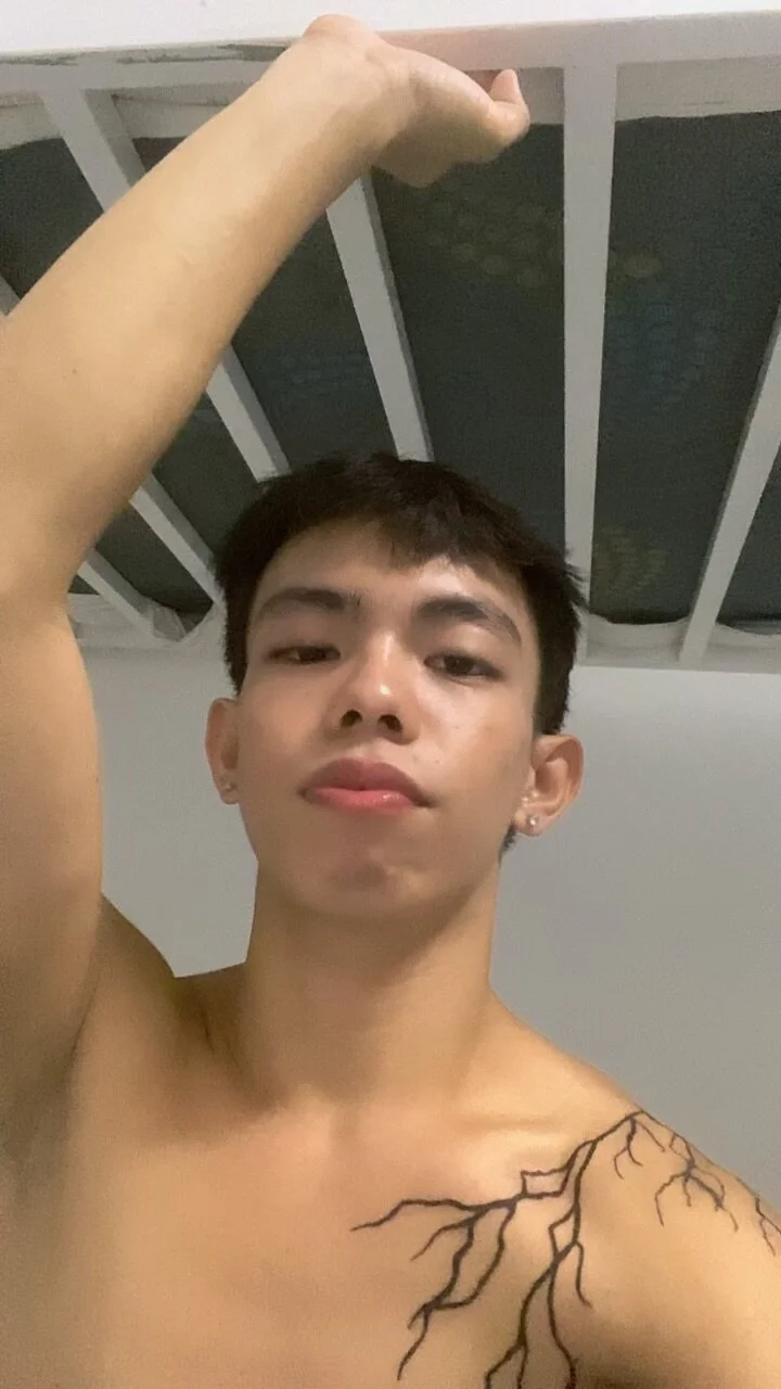 XXX Porn Photo of Nude hottasianboy 12