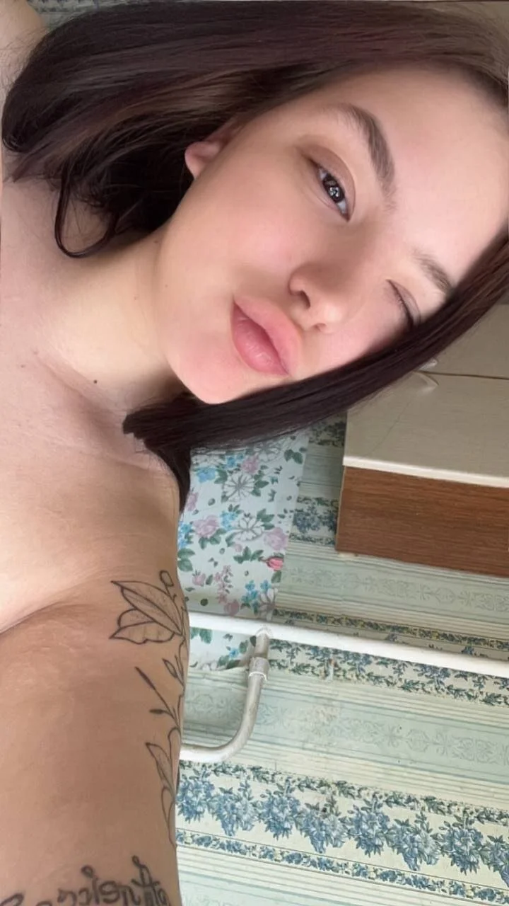 XXX Porn Photo of Nude symmetryinvoid 2