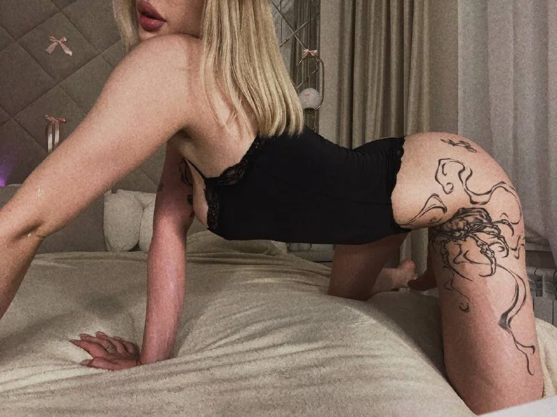 XXX Porn Photo of Nude Emma__Leee 2