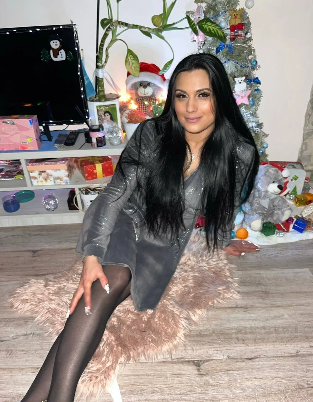 XXX Porn Photo of Nude Viki__love__ 5