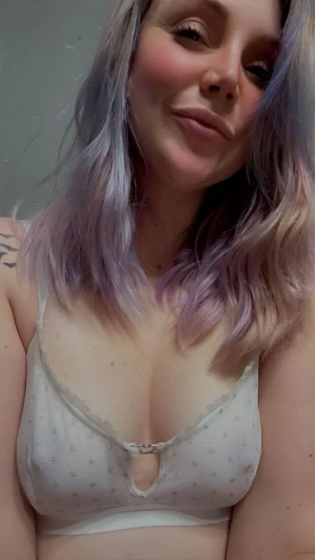 XXX Porn Photo of Nude WakeAndBlaze 40