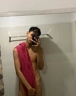 XXX Porn Photo of Nude boyswantingplay 81