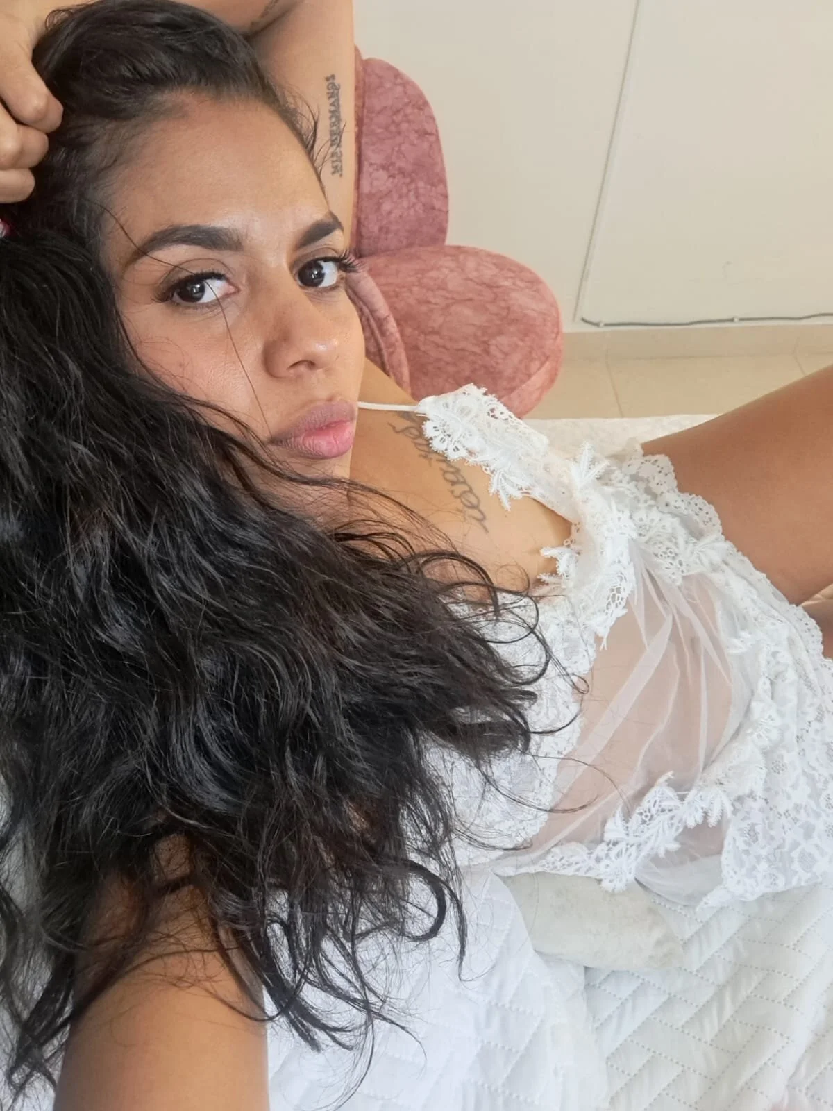 XXX Porn Photo of Nude KissMeSara 4