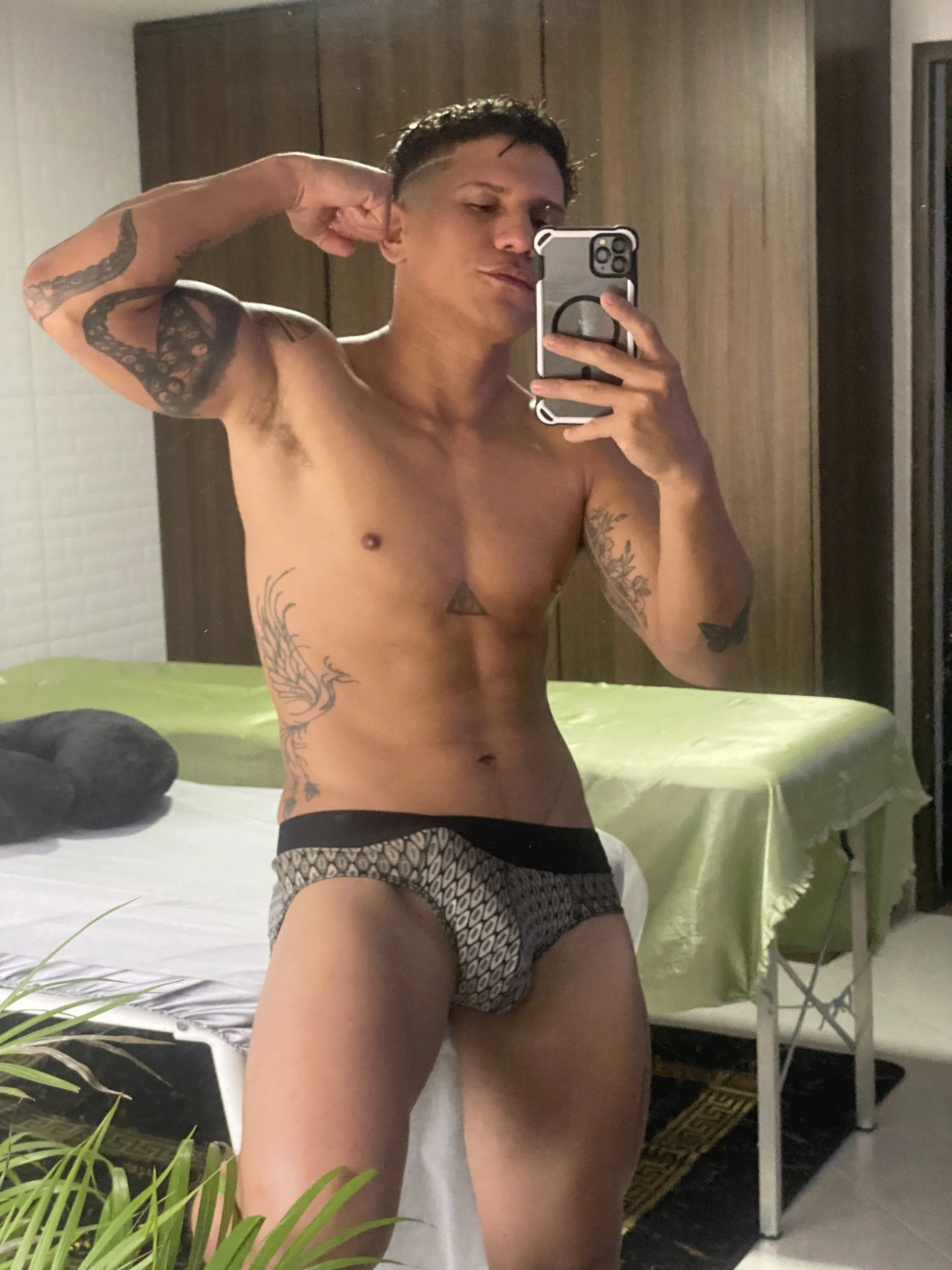 XXX Porn Photo of Nude nakedfoam1 9