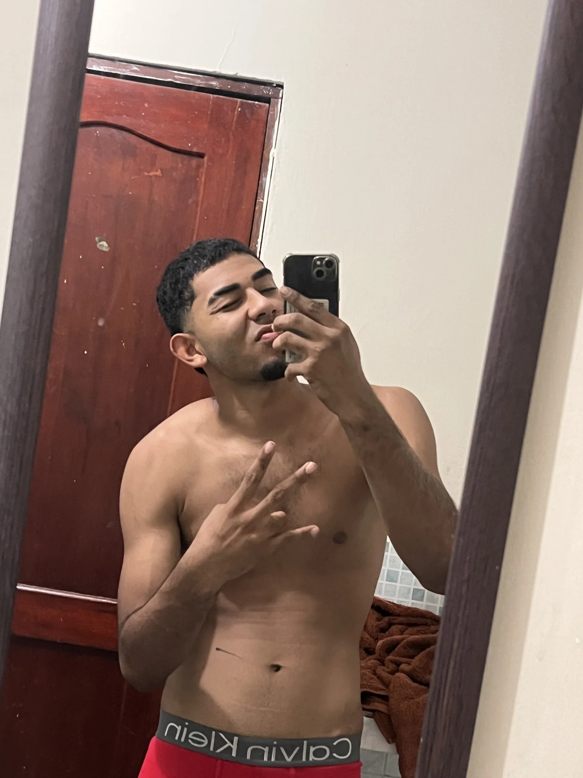 XXX Porn Photo of Nude youngalexofficial 3