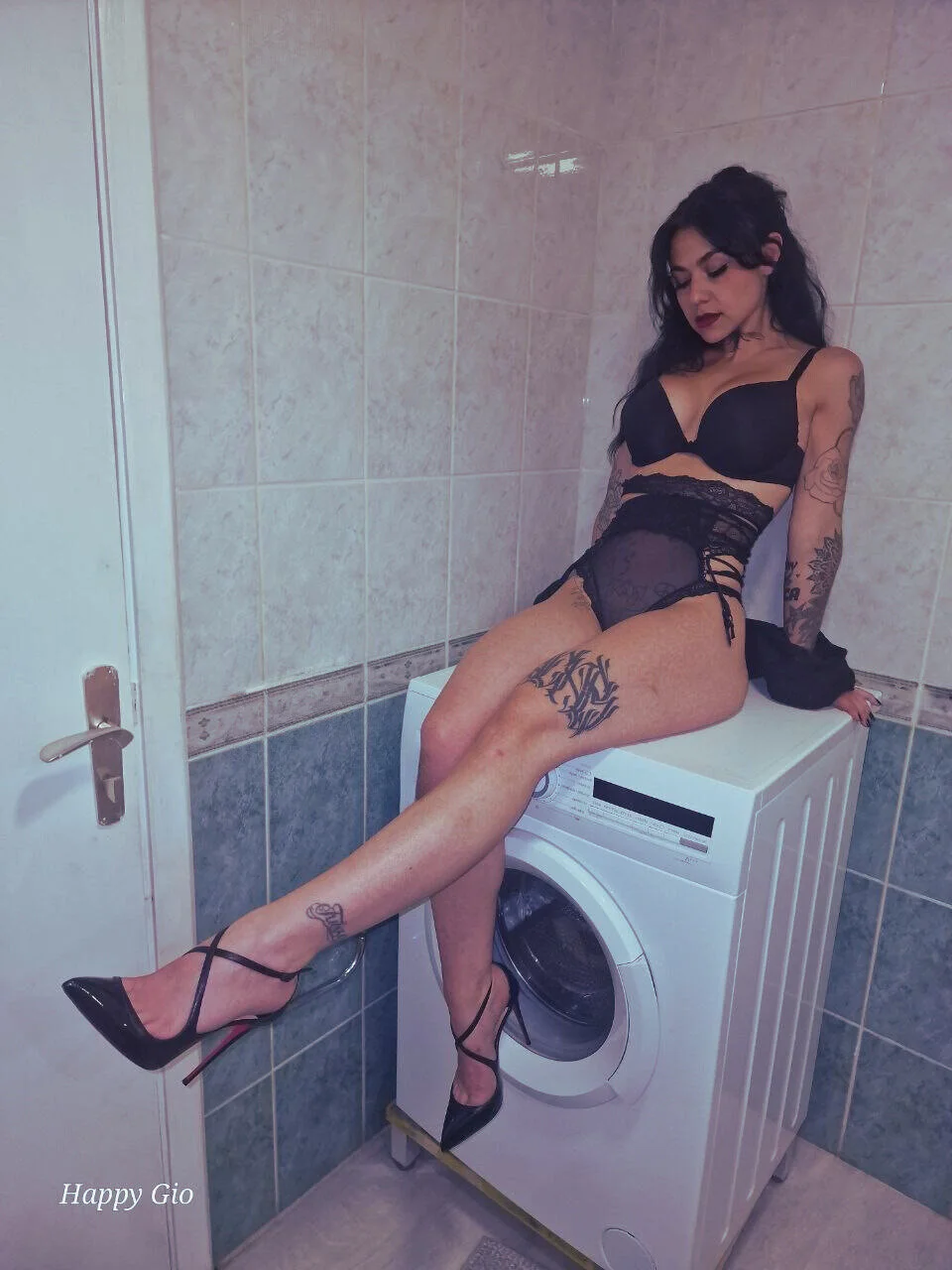 XXX Porn Photo of Nude Happygio 17