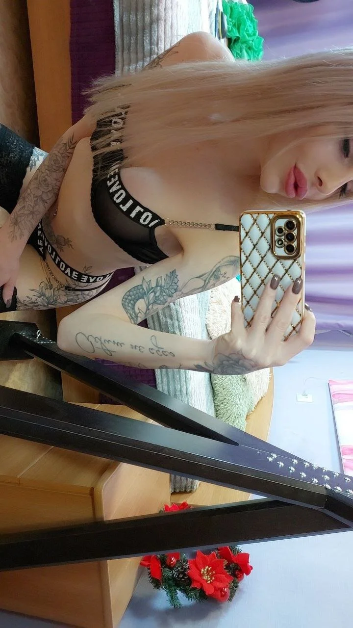 XXX Porn Photo of Nude yourkriss_new1 15
