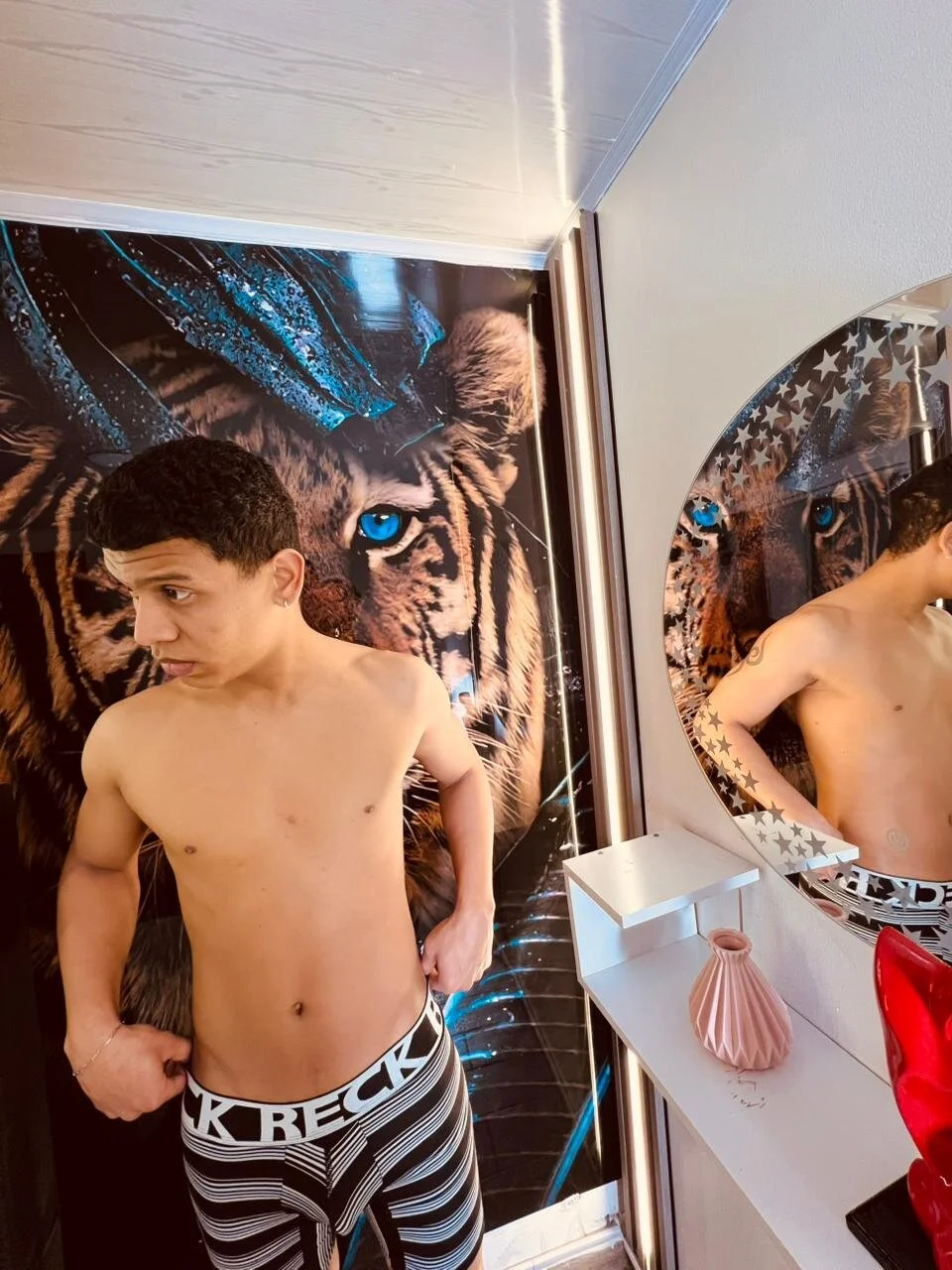 XXX Porn Photo of Nude Met_Marcos 22