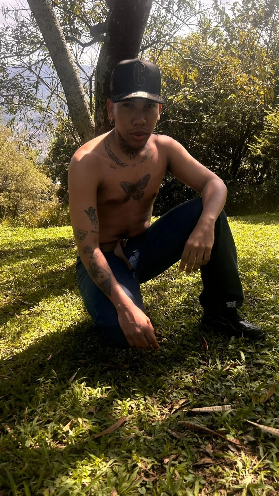 XXX Porn Photo of Nude ThiagoBerry 10