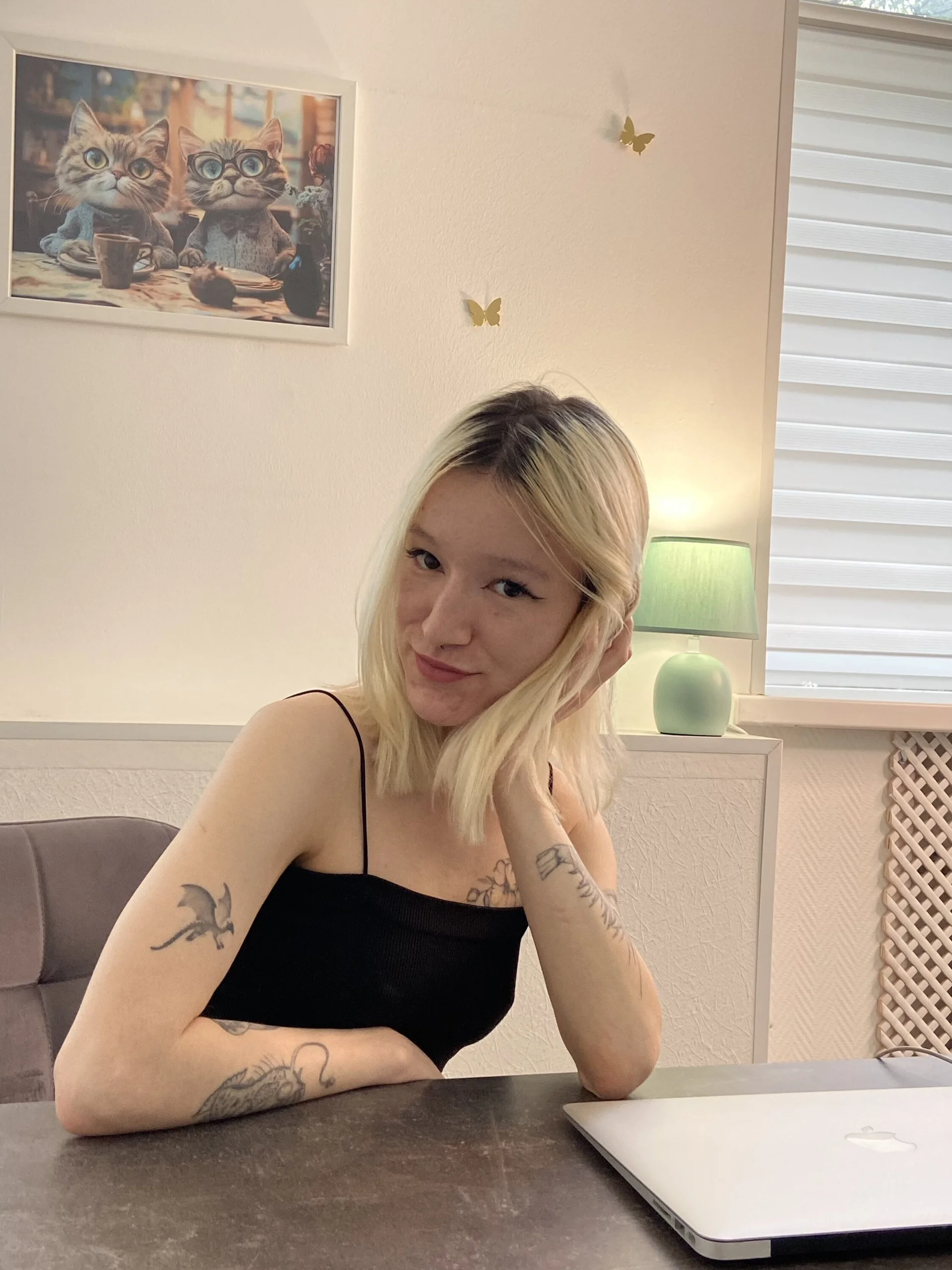 XXX Porn Photo of Nude RobynMaryott 2