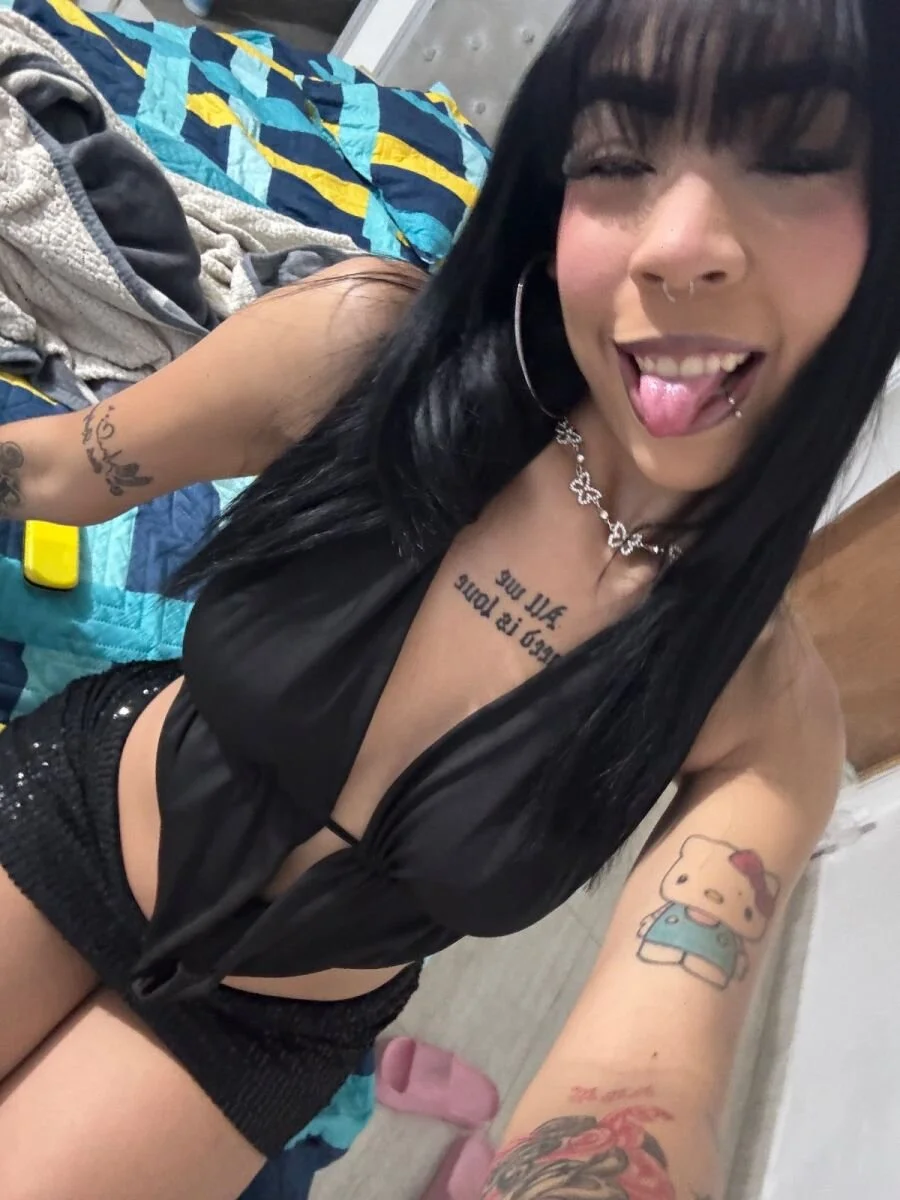 XXX Porn Photo of Nude chloe_rhoades 4