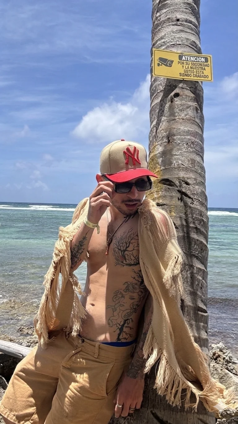 XXX Porn Photo of Nude jhonny_sulivan 21