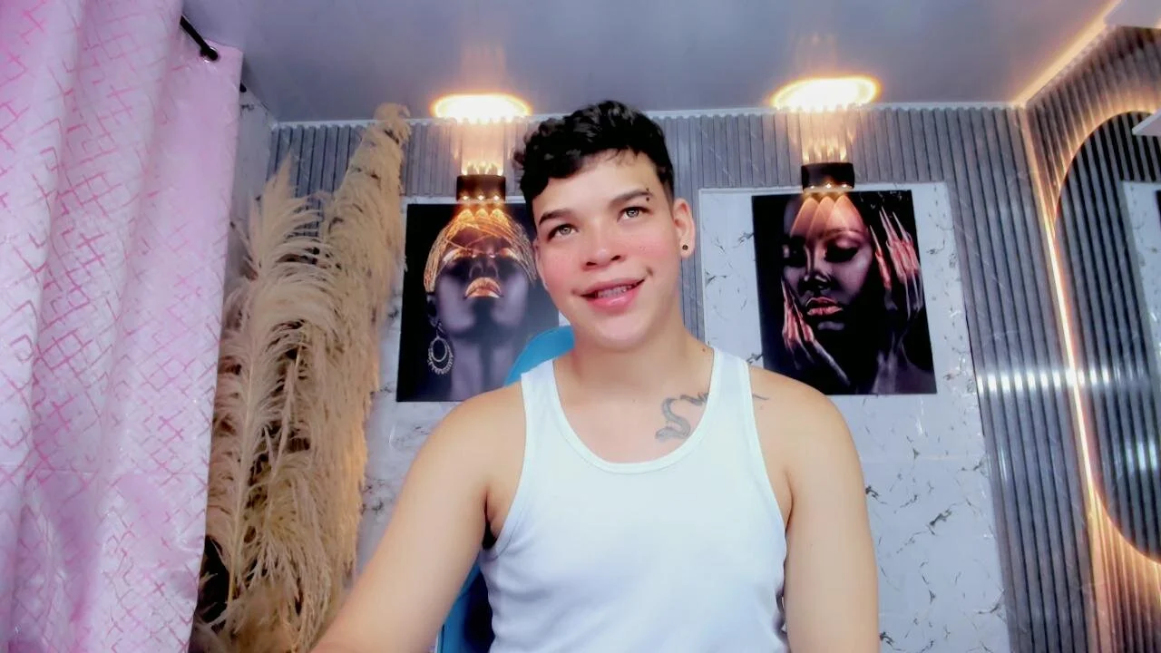 XXX Porn Photo of Nude Thomas_boy_ 3