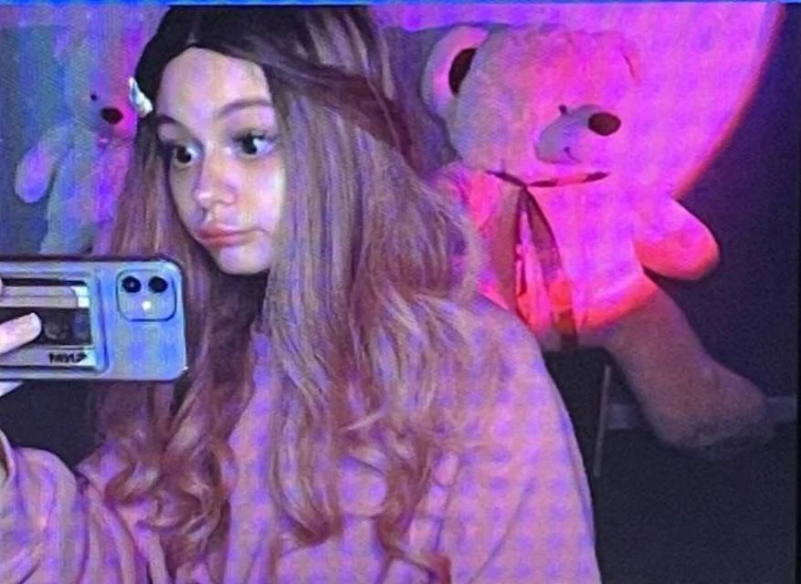 XXX Porn Photo of Nude MelonyEmo 19