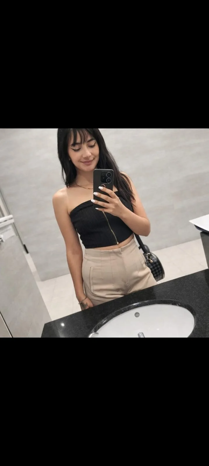 XXX Porn Photo of Nude Lulu_Dreaam 1