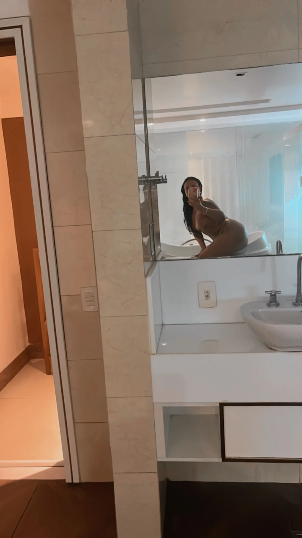 XXX Porn Photo of Nude pimenta_gaby 4
