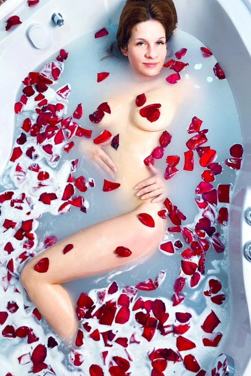XXX Porn Photo of Nude a__enigma 25