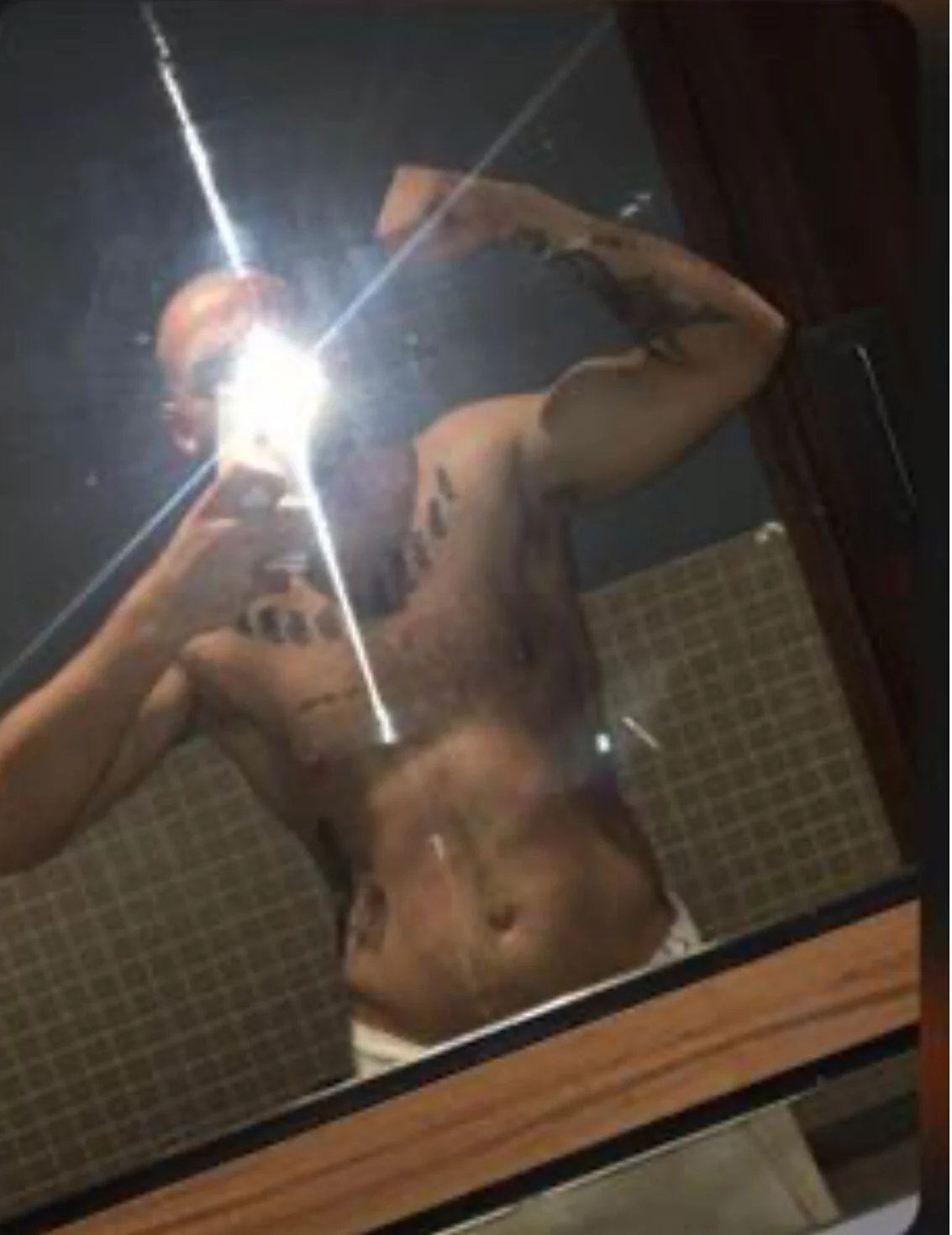 XXX Porn Photo of Nude bigguy101 11