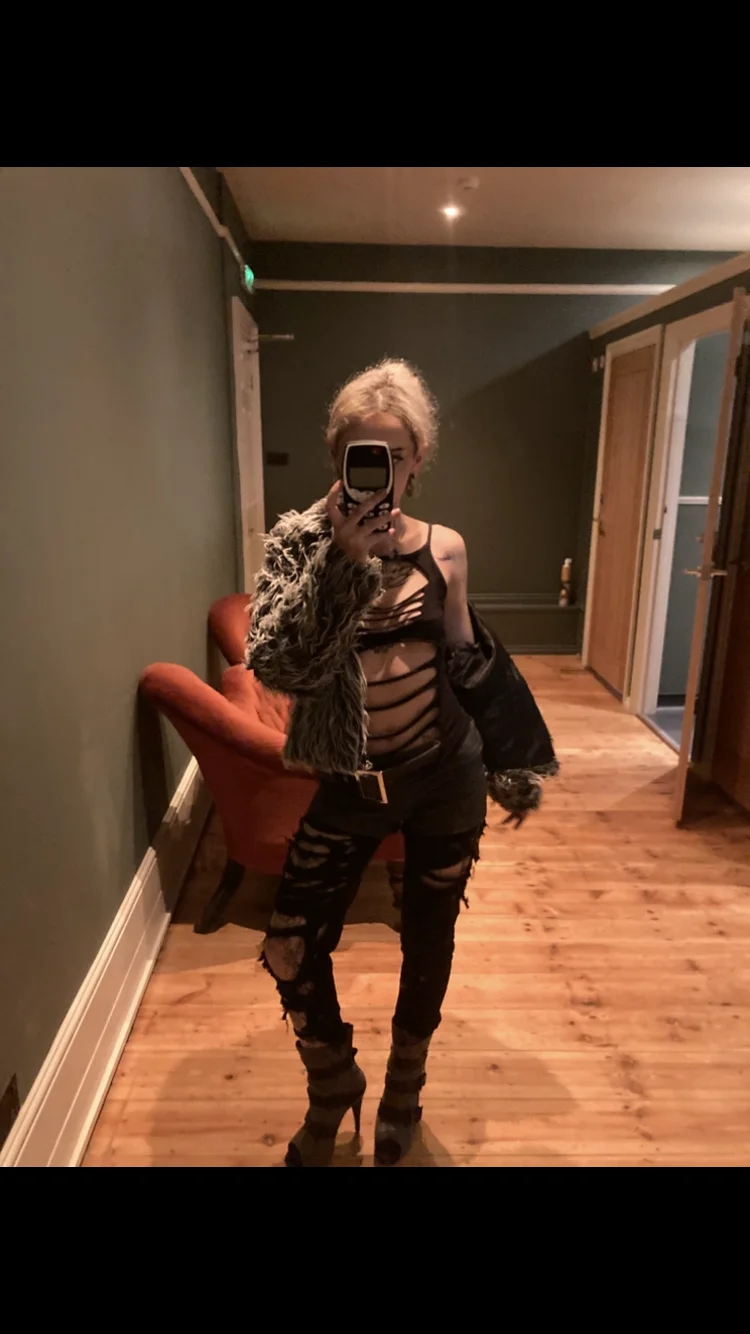 XXX Porn Photo of Nude baby_starzx 14