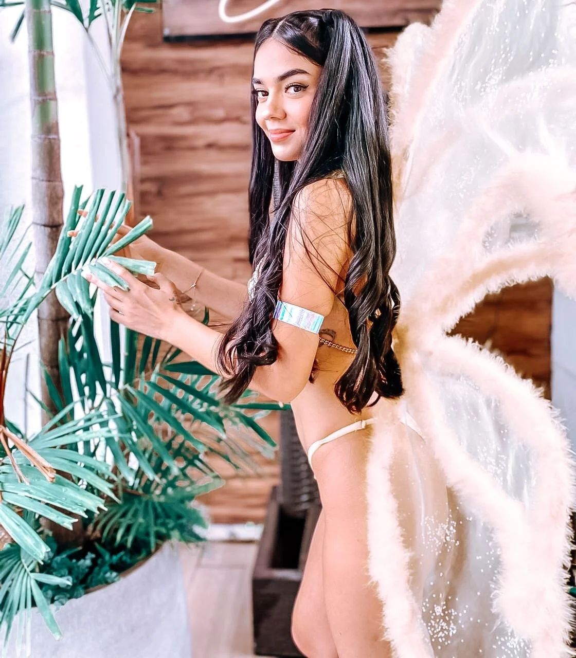 XXX Porn Photo of Nude LucianaMillerX 30