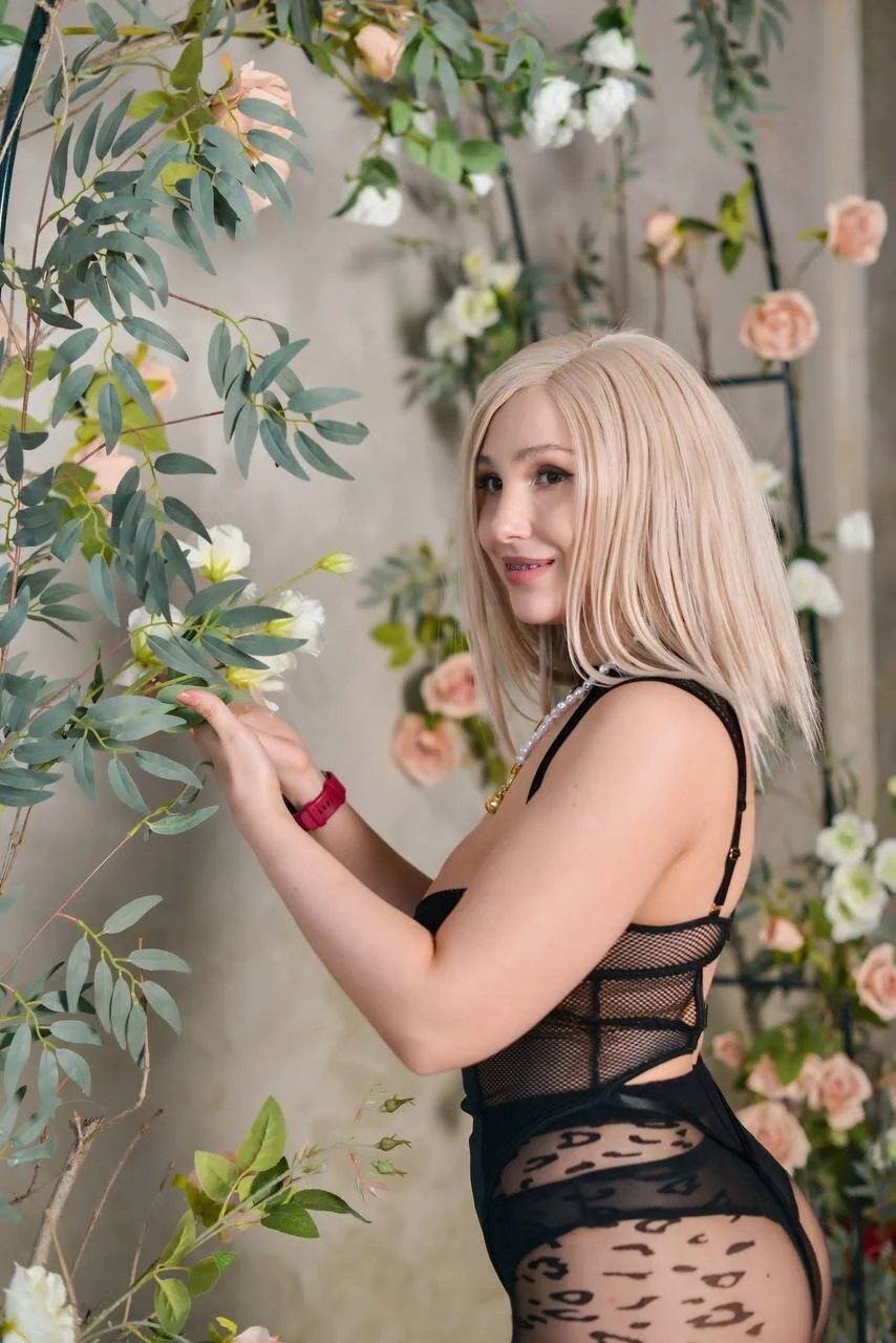 XXX Porn Photo of Nude CarolMay 77