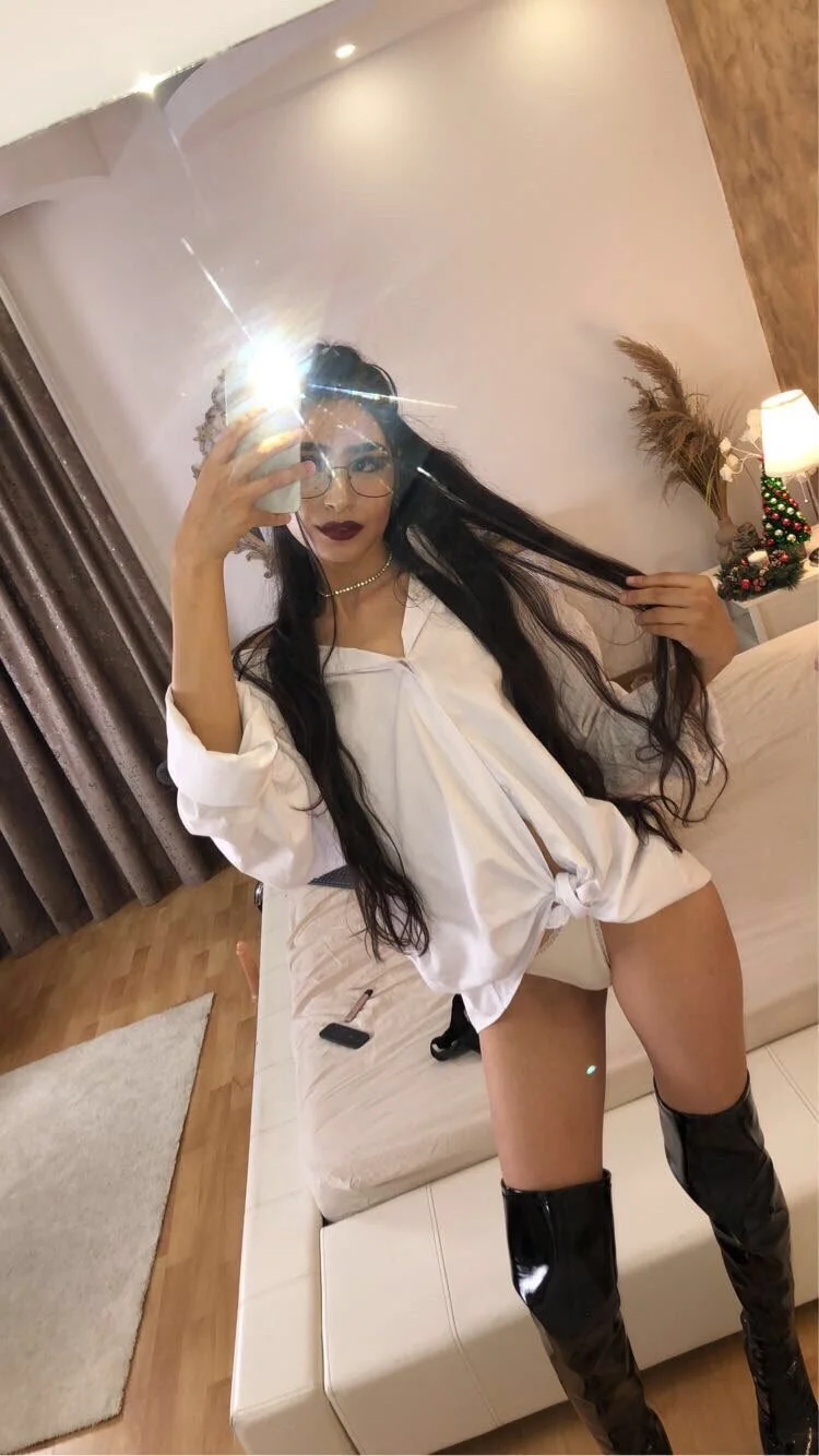 XXX Porn Photo of Nude AishaSkye 5