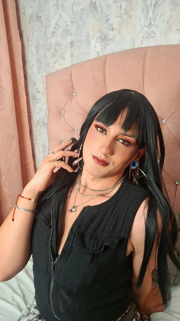 XXX Porn Photo of Nude Miley_Cavendish 5