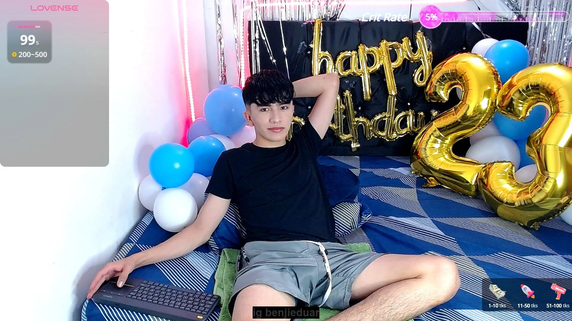 XXX Porn Photo of Nude benji_hoter 44