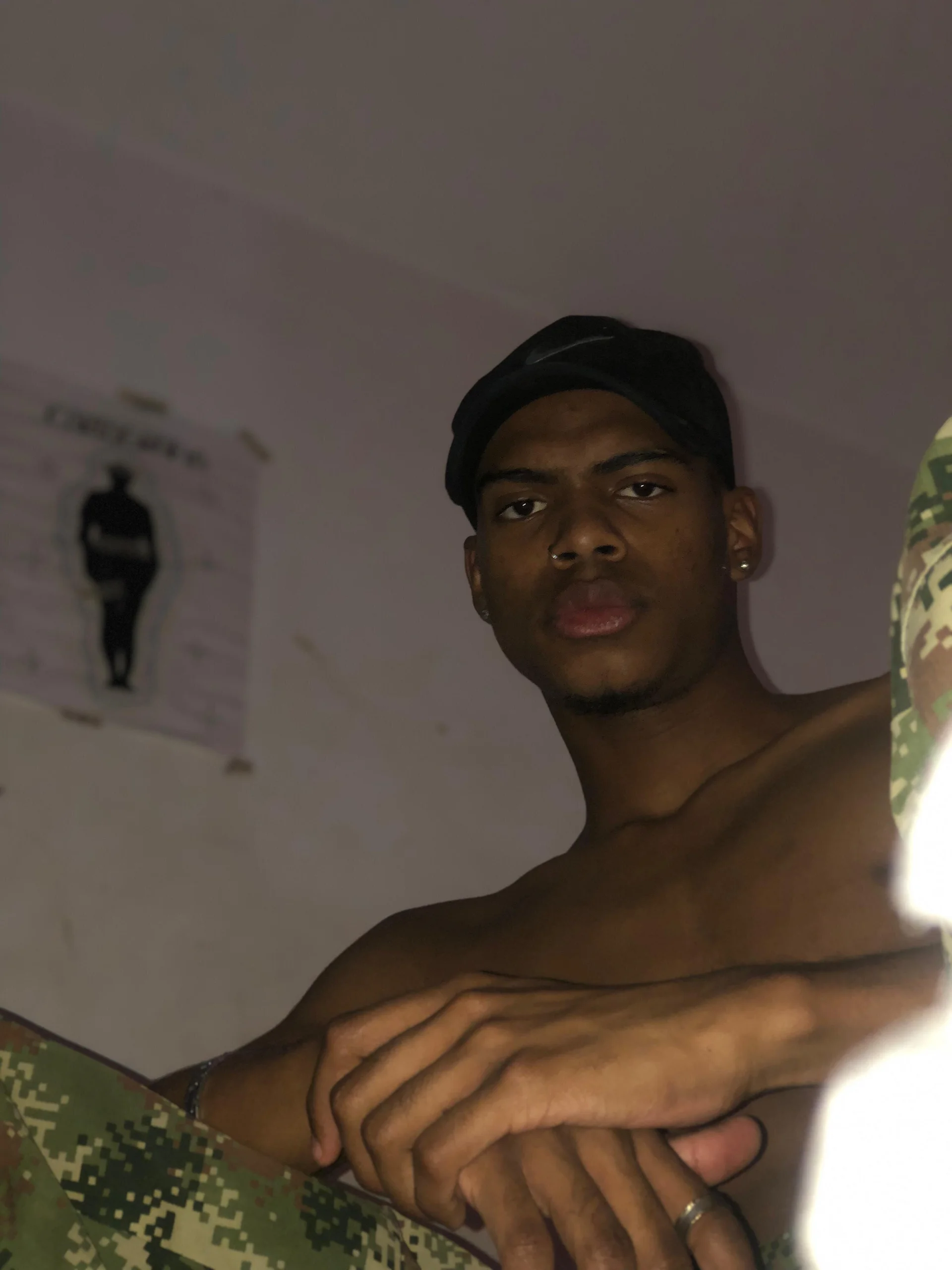 XXX Porn Photo of Nude criss_zuri 2