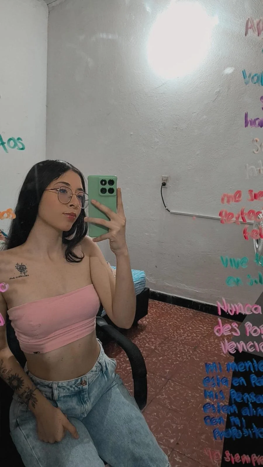 XXX Porn Photo of Nude emmalove_doll 1