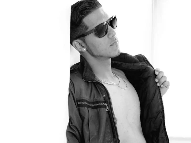 XXX Porn Photo of Nude Zack_Grey 2