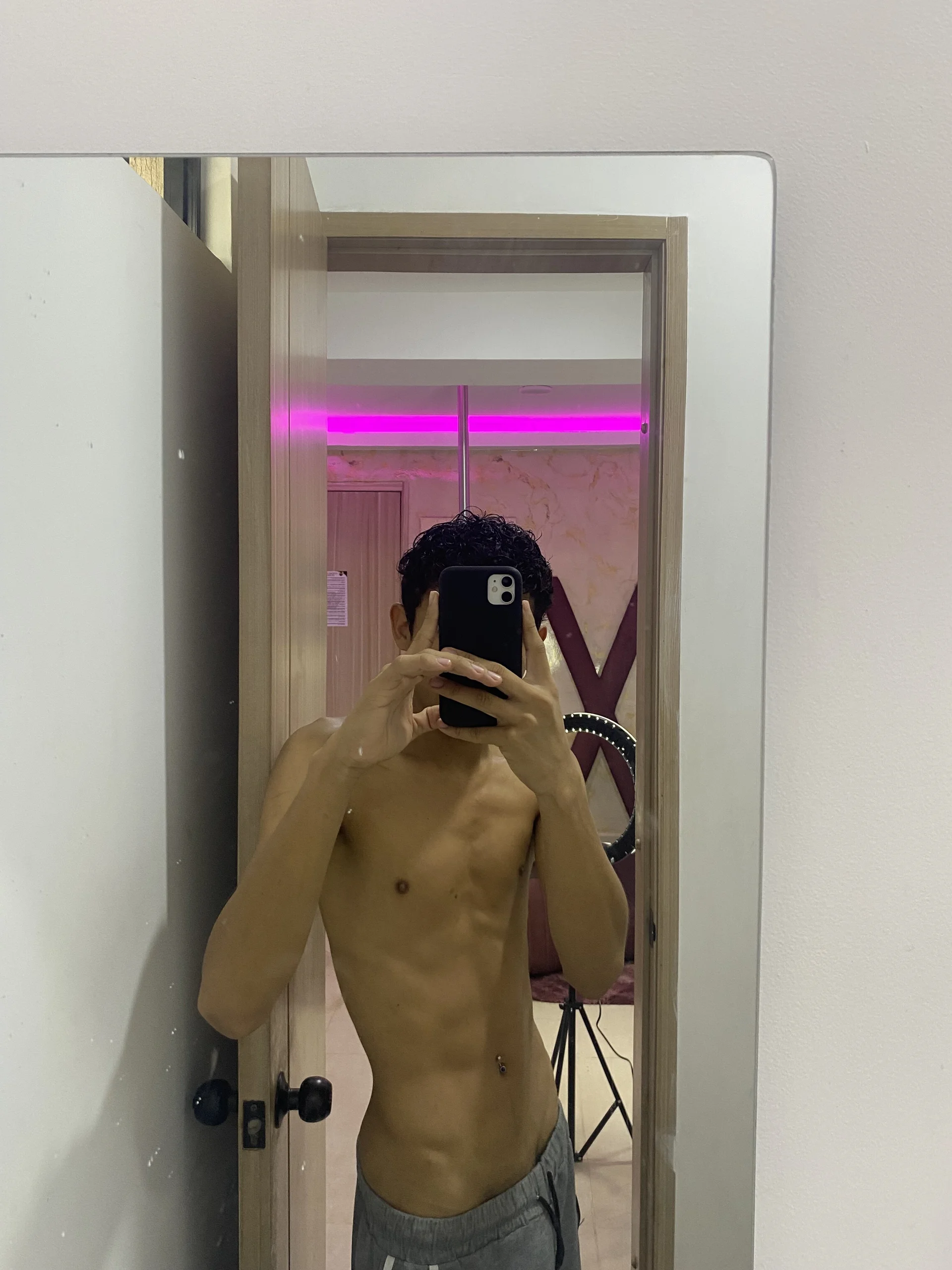 XXX Porn Photo of Nude SKINNY_BOYXXX 18