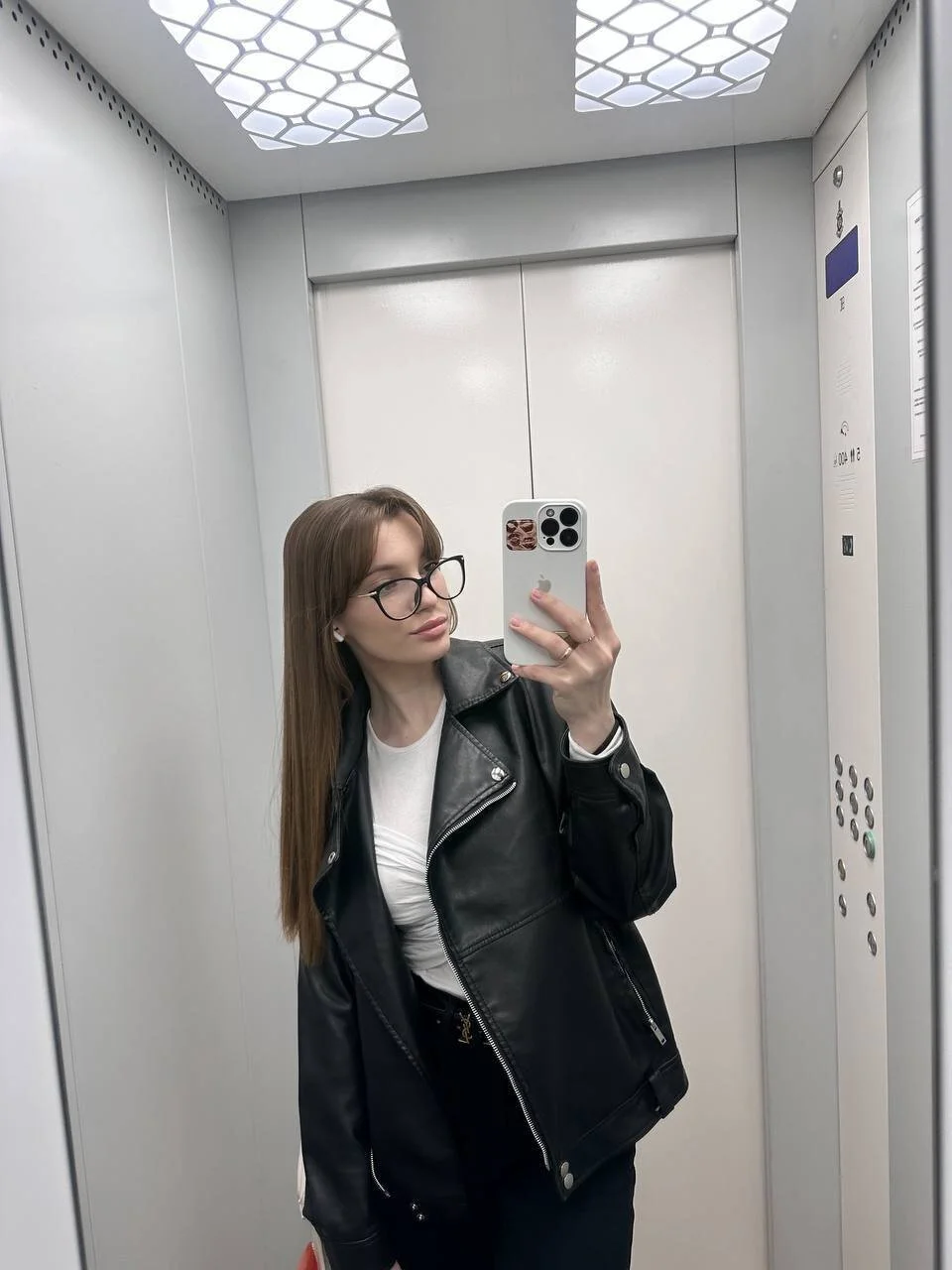 XXX Porn Photo of Nude LaveraMeling 149