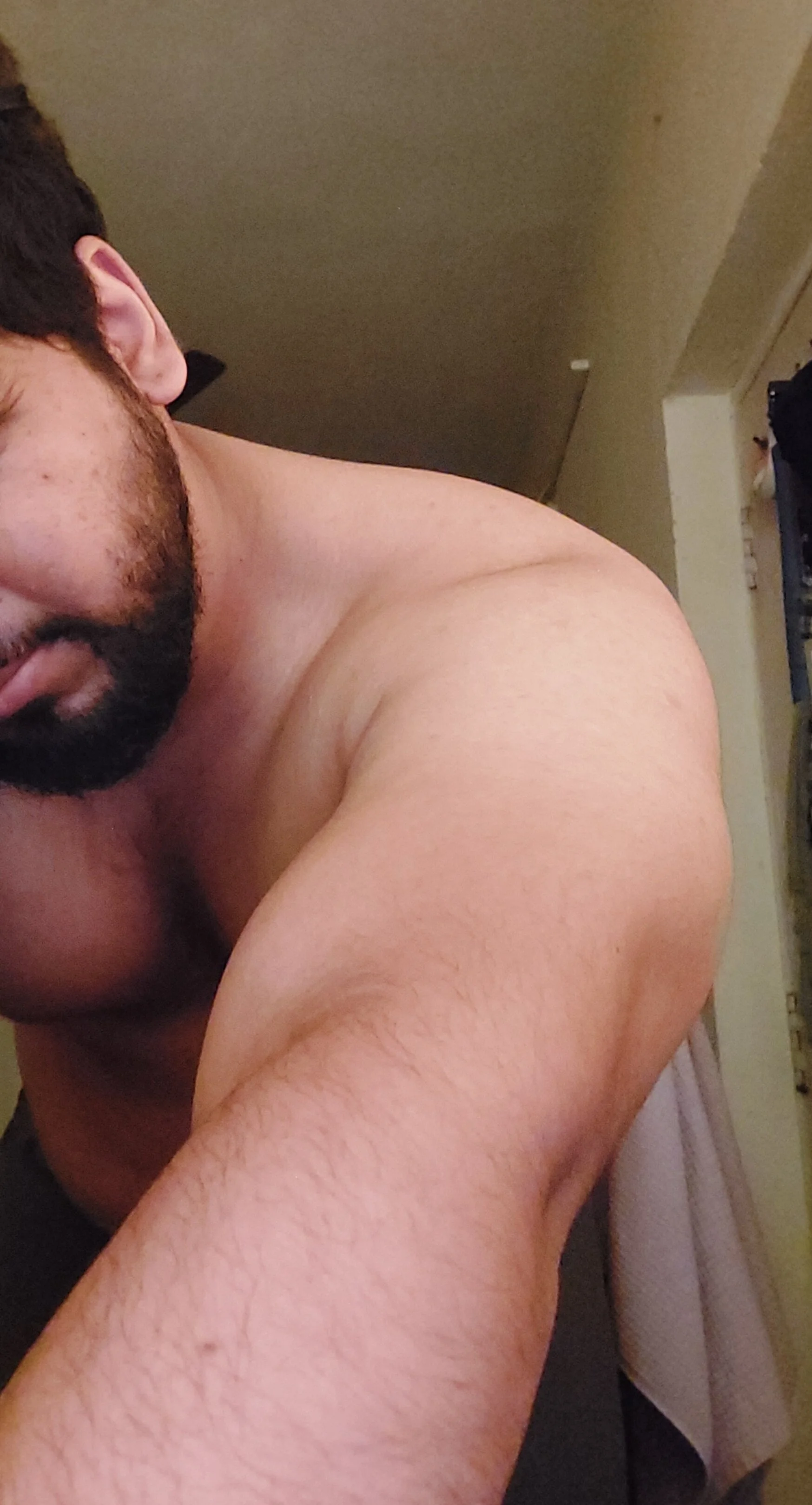 Wildguycums