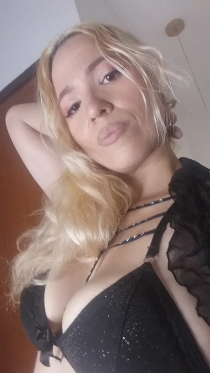 XXX Porn Photo of Nude Cristal_Bons 3