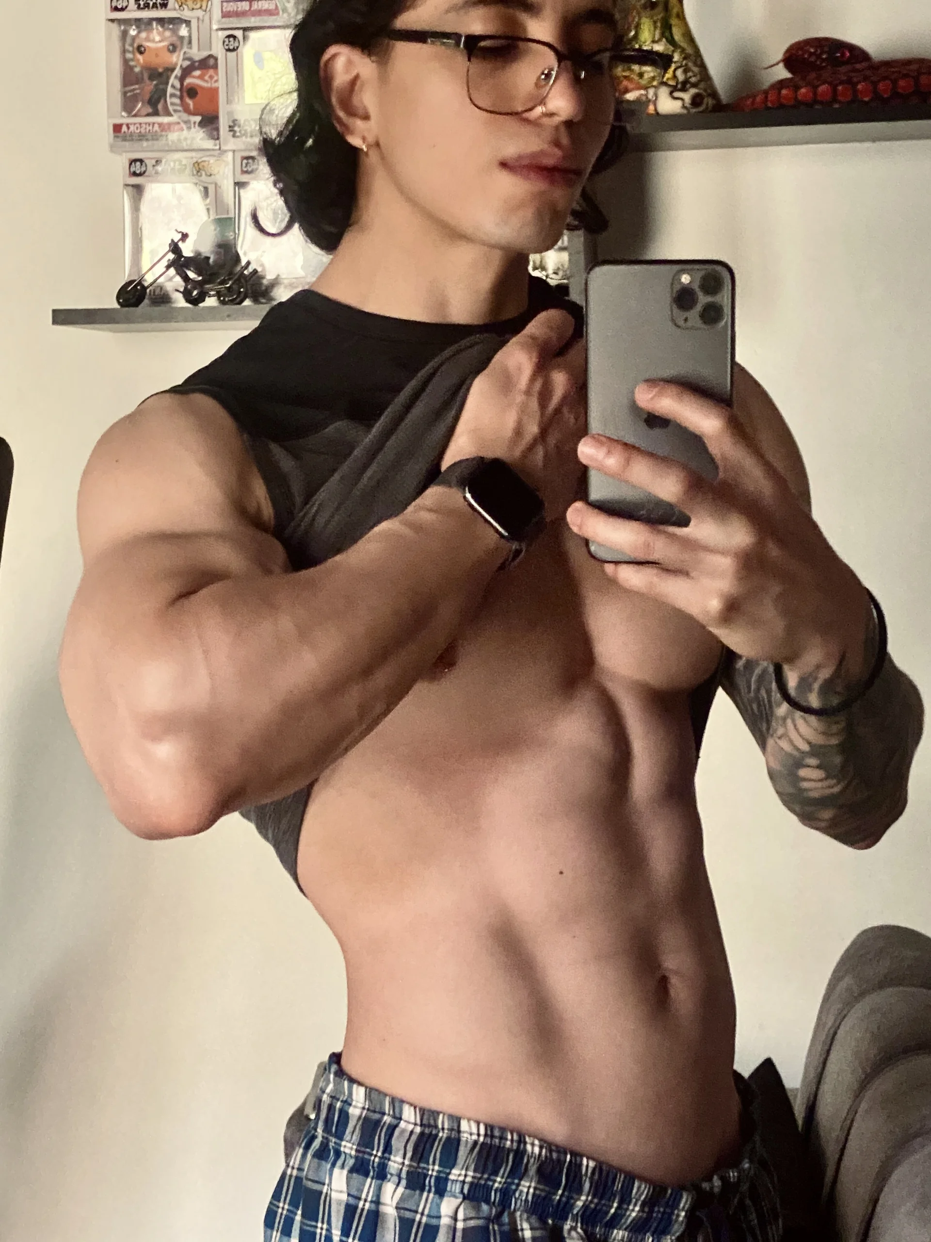 XXX Porn Photo of Nude knimh 1