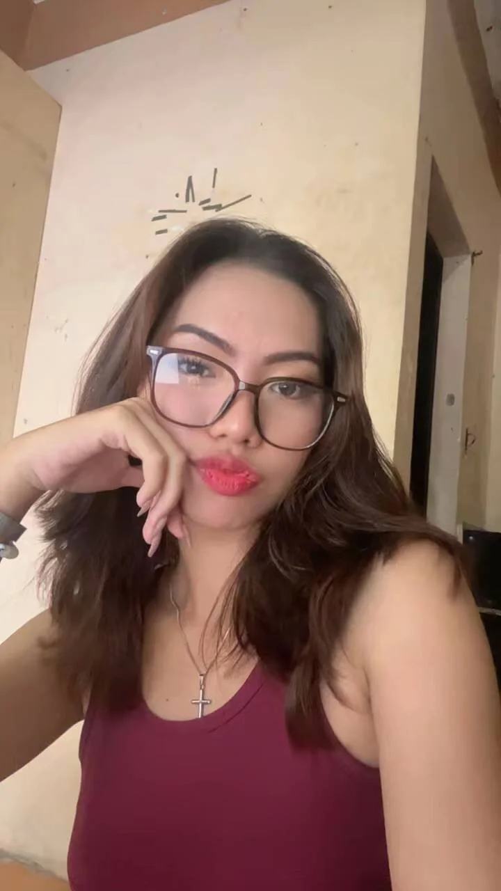 XXX Porn Photo of Nude GlenniePuett 2