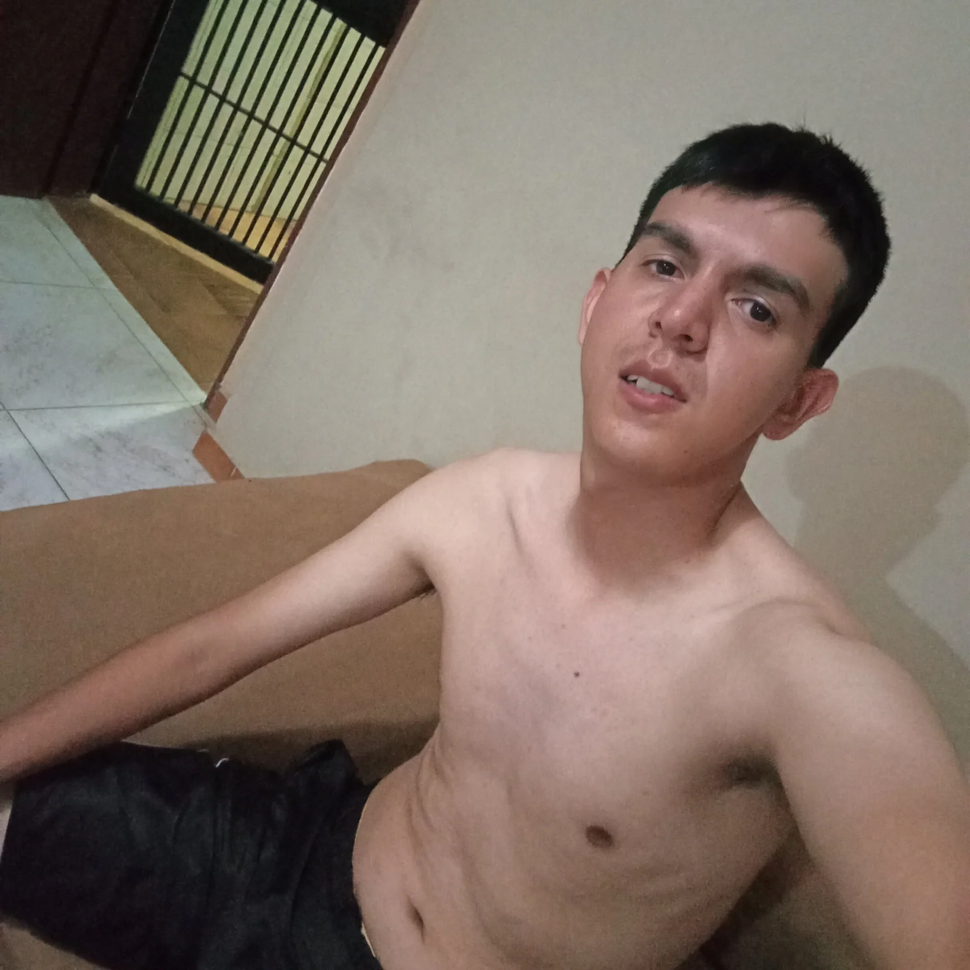 XXX Porn Photo of Nude joanpinzon 5