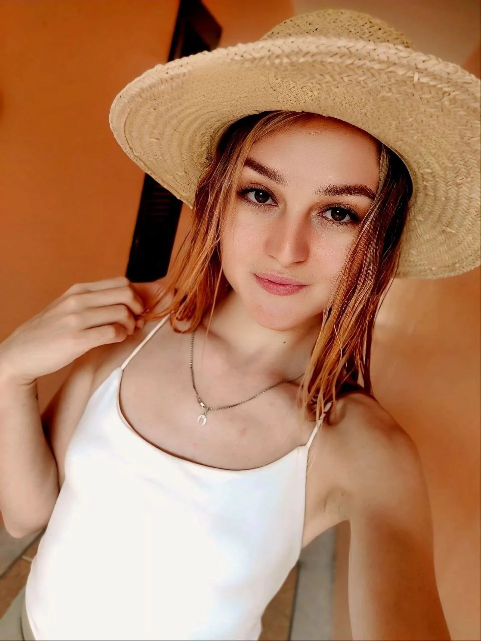 XXX Porn Photo of Nude DeboraLarson 16