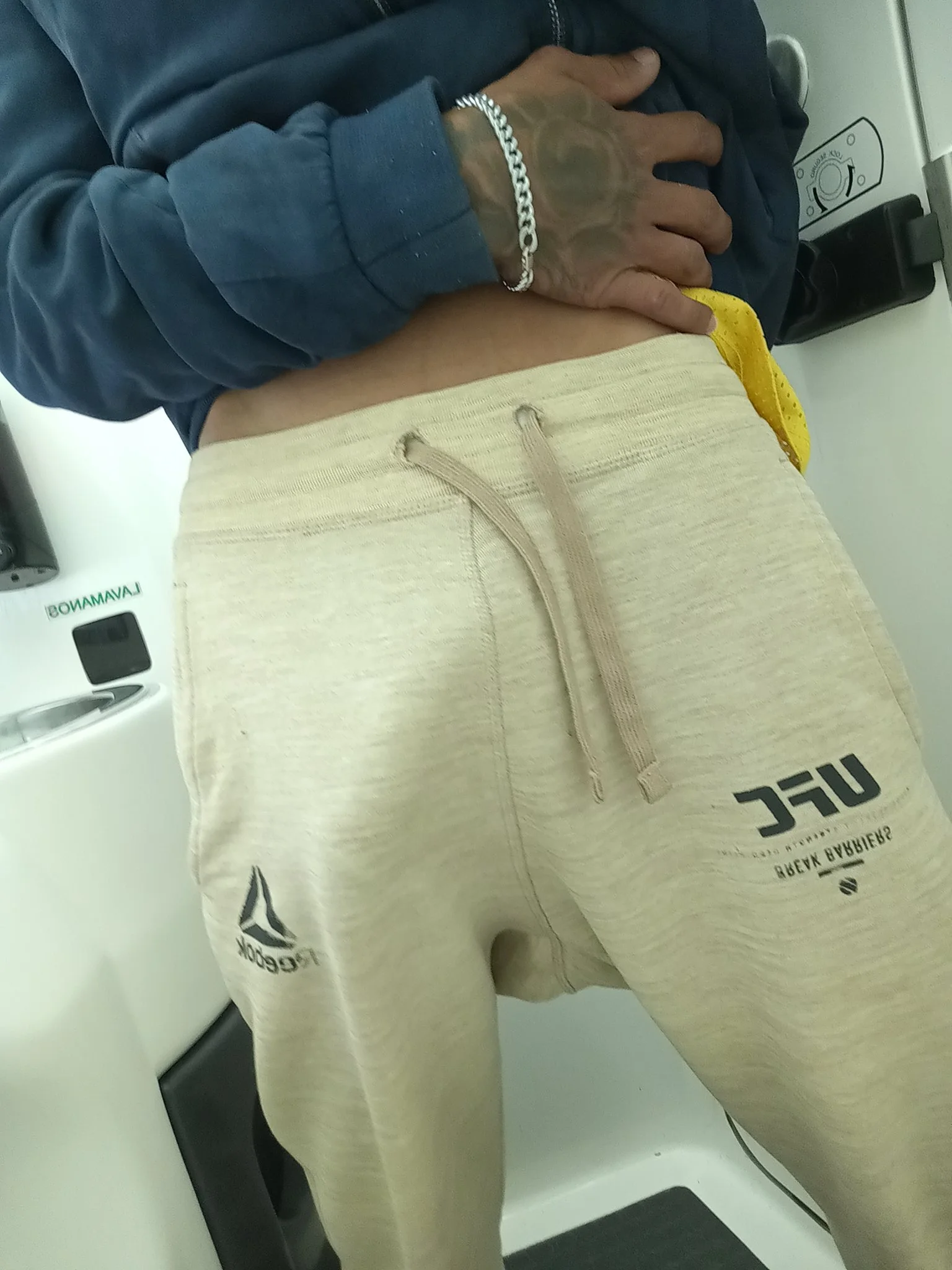 XXX Porn Photo of Nude joshu23 1