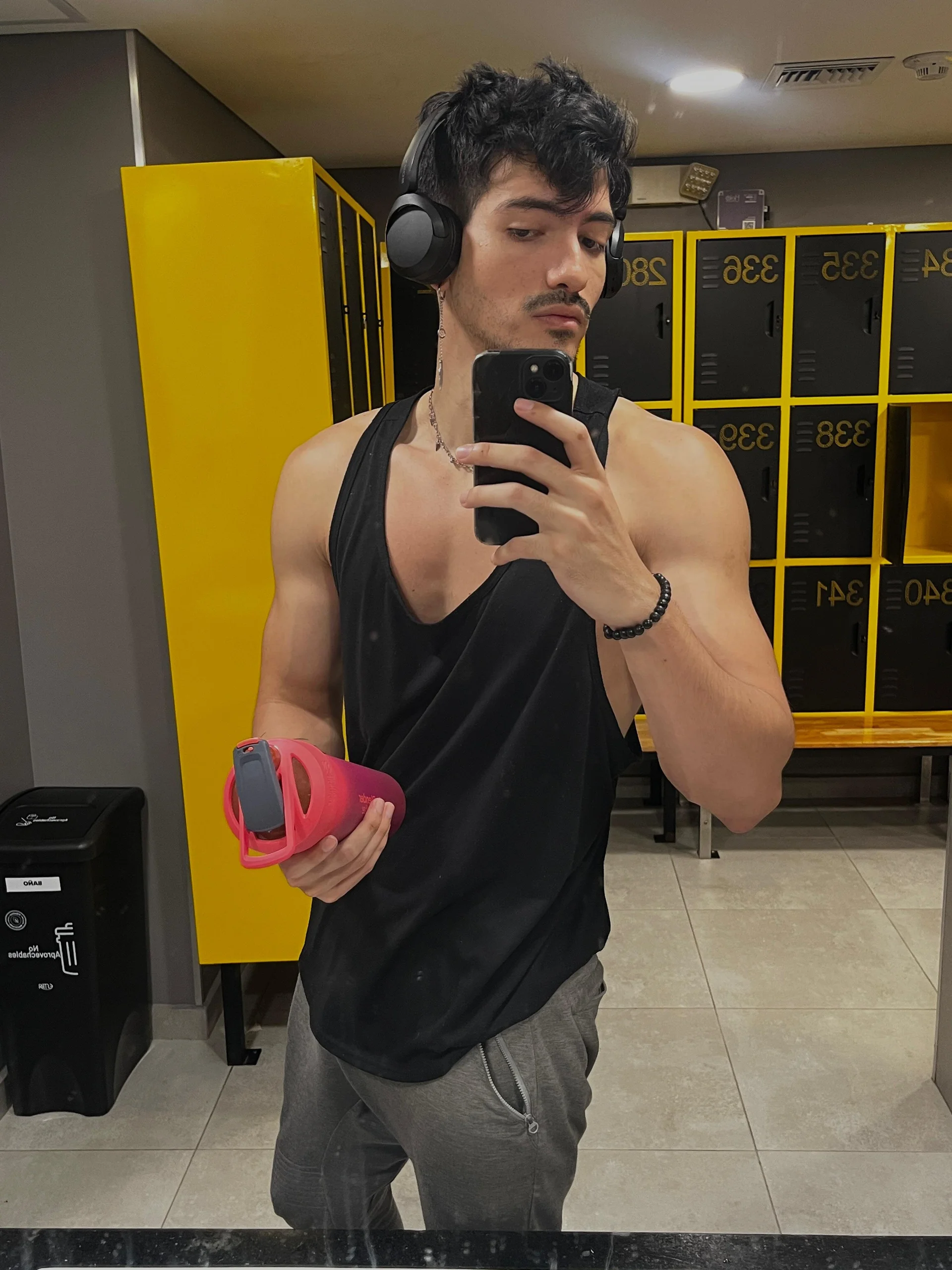 XXX Porn Photo of Nude bbbeachboy 28