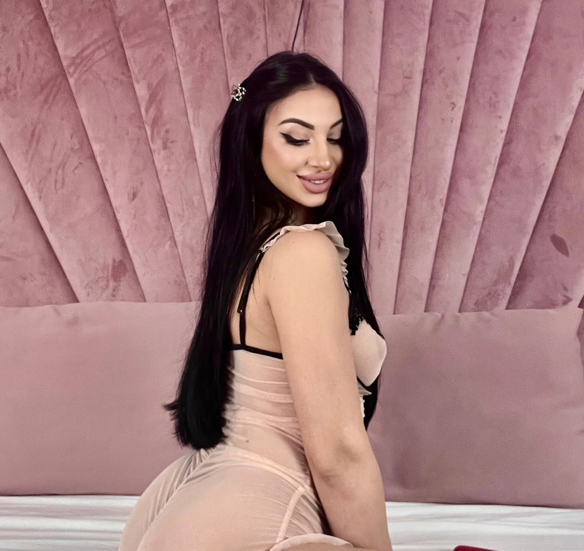 XXX Porn Photo of Nude Celine_Noir 5