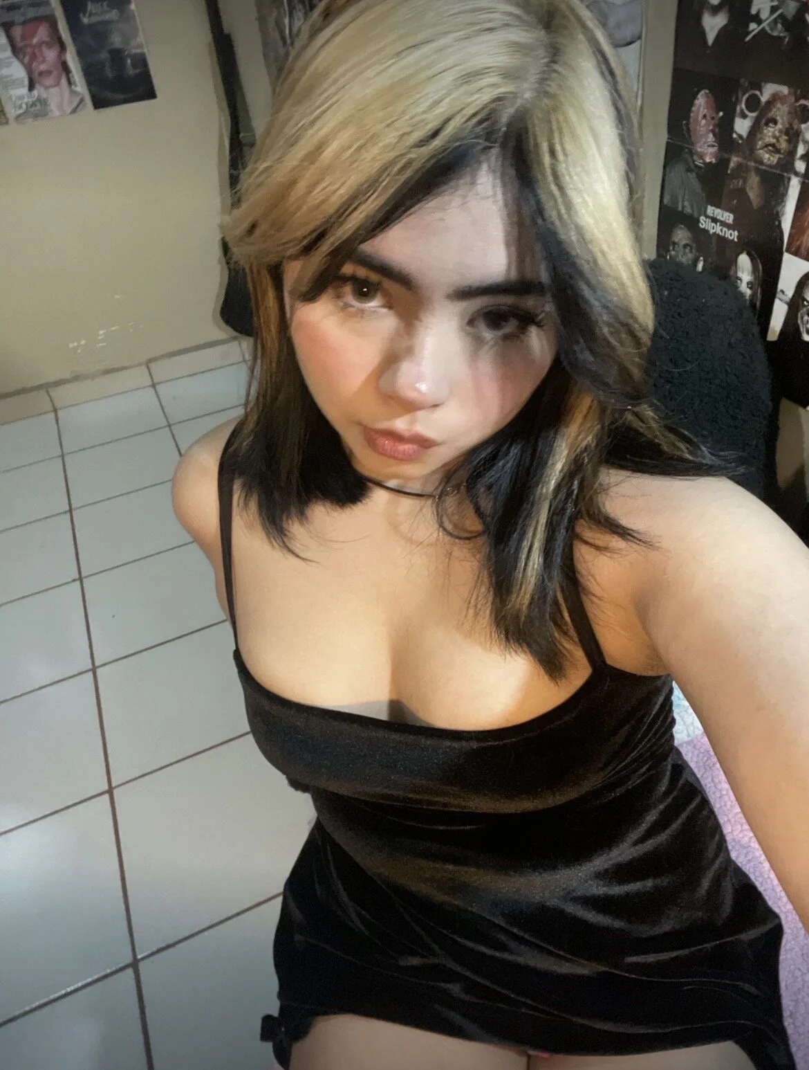 XXX Porn Photo of Nude pinkybombon 3