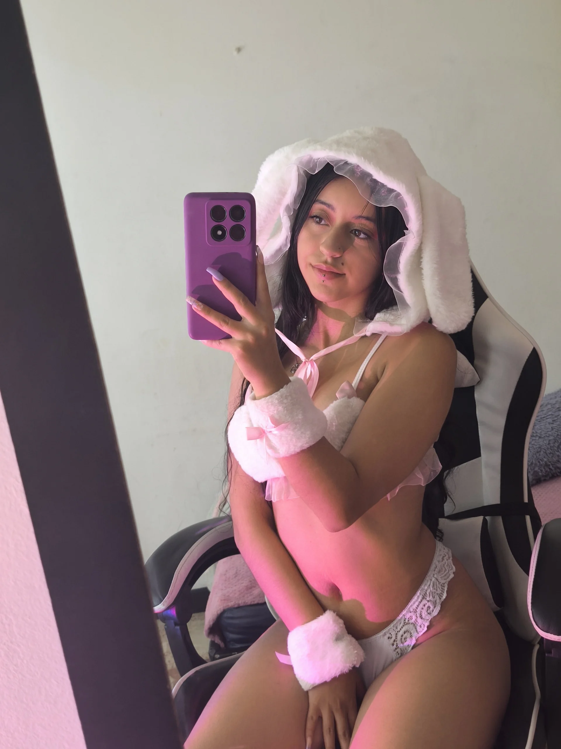 XXX Porn Photo of Nude zoe_connor19 11