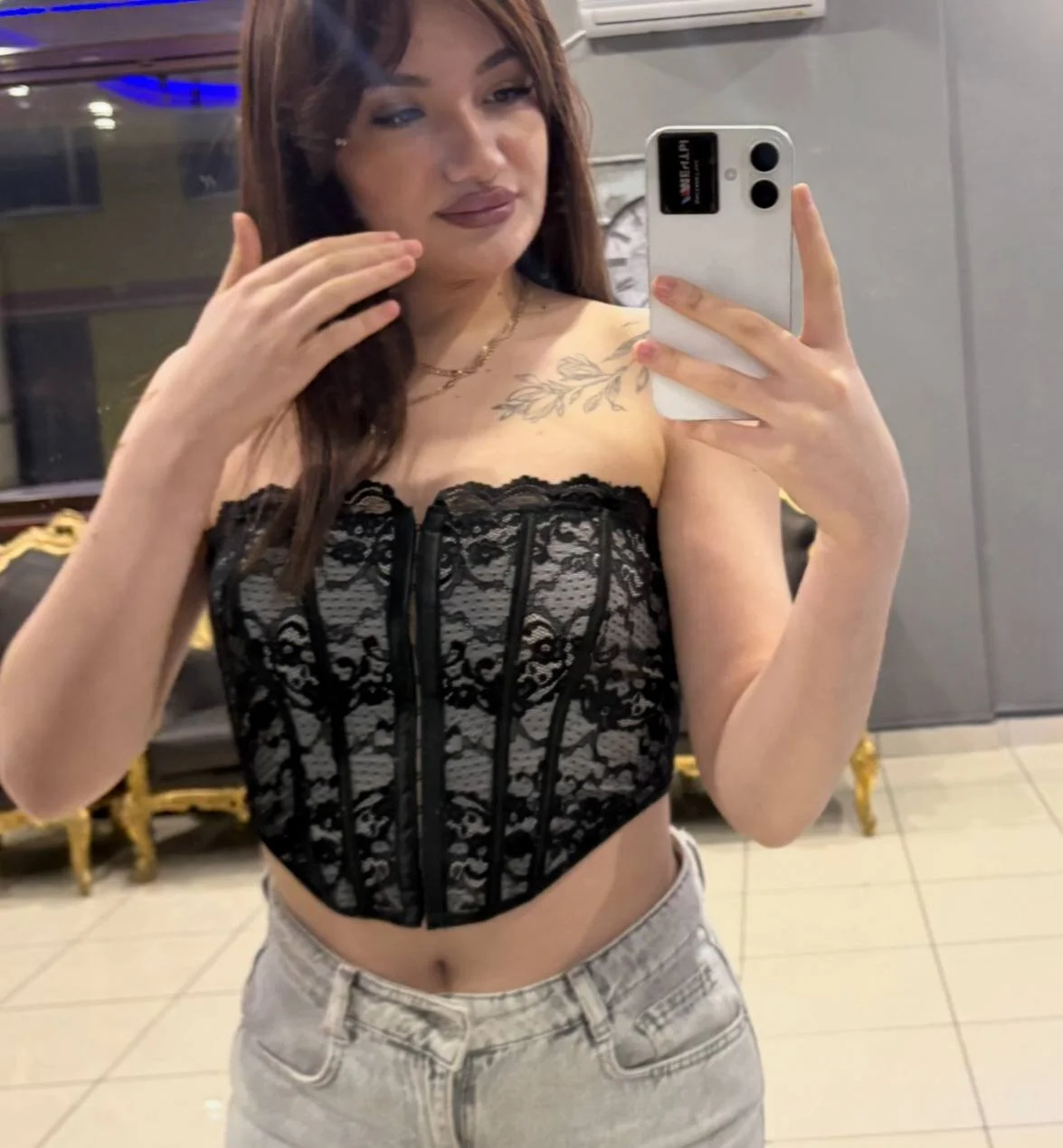 XXX Porn Photo of Nude AnaliShe 2