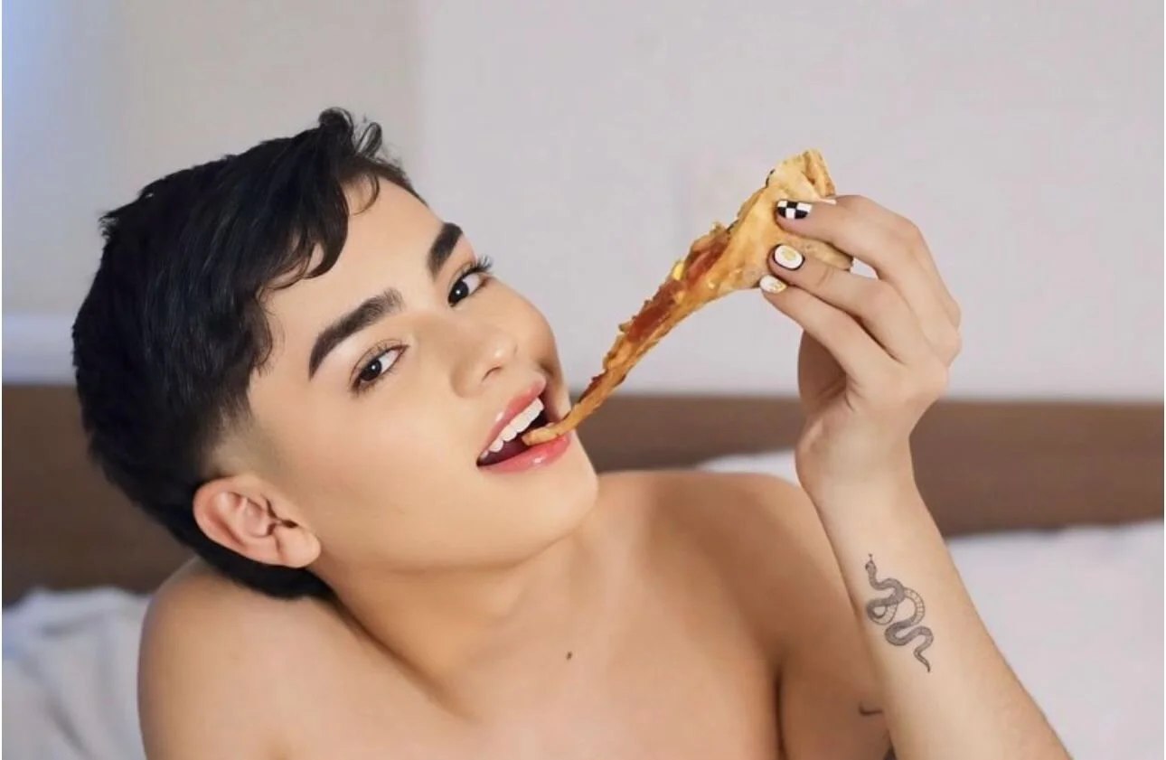 XXX Porn Photo of Nude Maxi_little 3