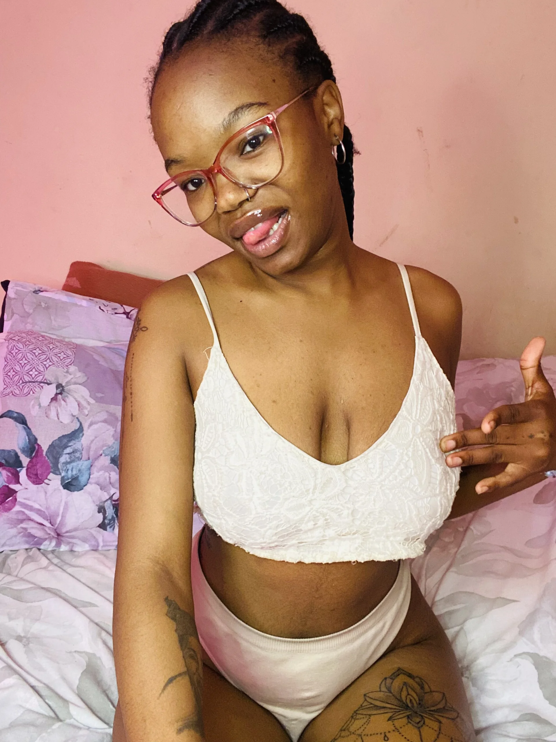 XXX Porn Photo of Nude YummyMelanin117 42